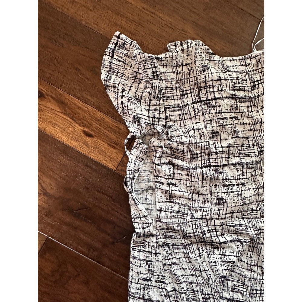 Charlie Paige Women Black White Abstract  Print Ruffle Wrap Dress Size Medium - Picture 6 of 6